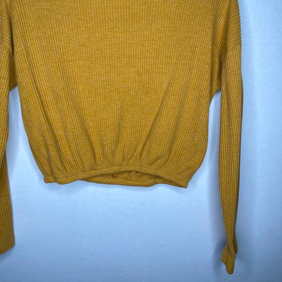 Golden YELLOW CROP - Picture 4 of 5